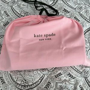 Kate Spade Shoulder bag. Pink. Gold hardware. New with Tags.